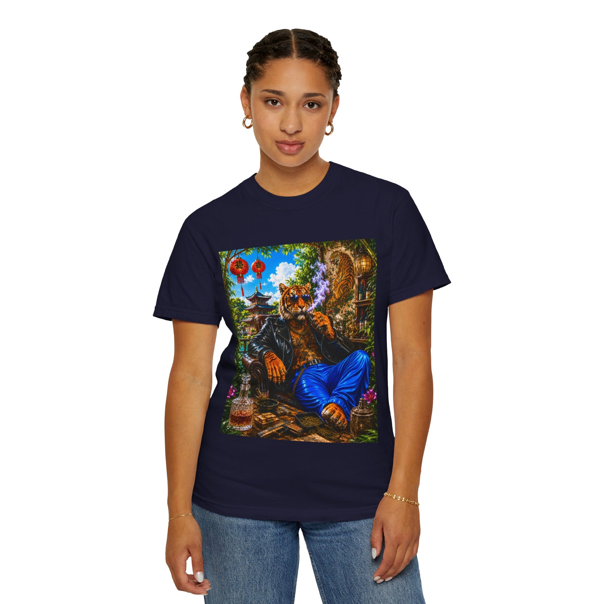 Tiger Lounge Graphic T-Shirt — Relaxed Retro Tiger Smoking Design