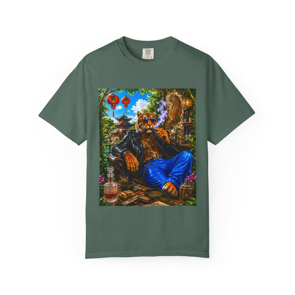 Tiger Lounge Graphic T-Shirt — Relaxed Retro Tiger Smoking Design