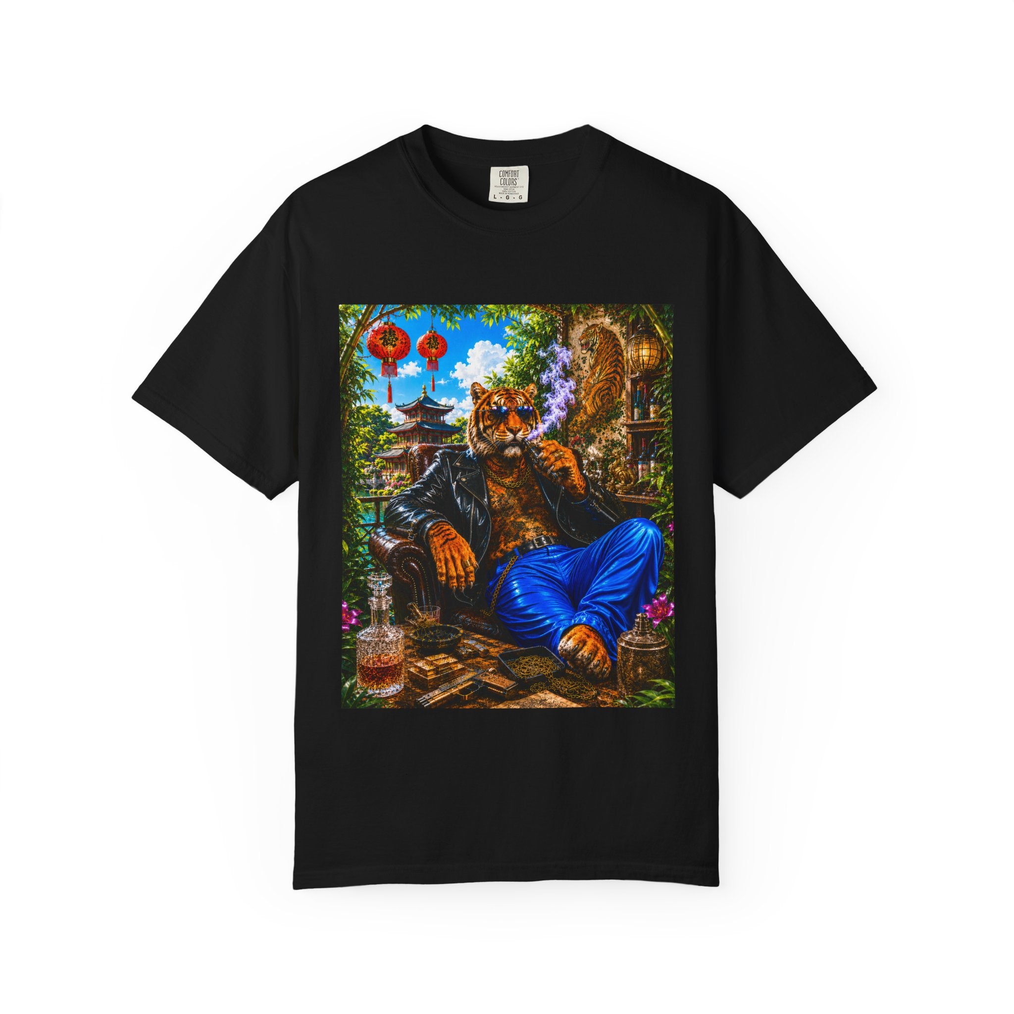 Tiger Lounge Graphic T-Shirt — Relaxed Retro Tiger Smoking Design