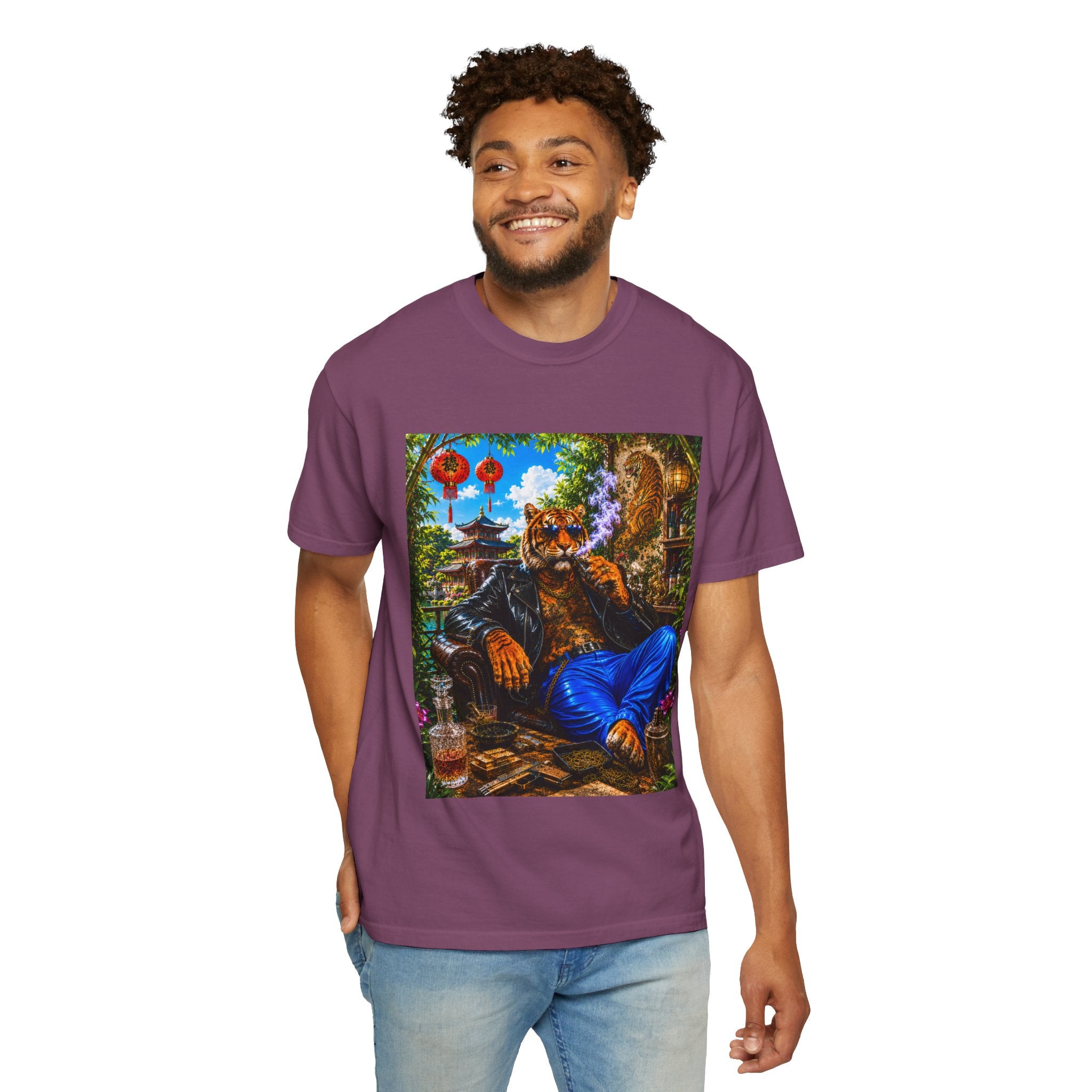 Tiger Lounge Graphic T-Shirt — Relaxed Retro Tiger Smoking Design