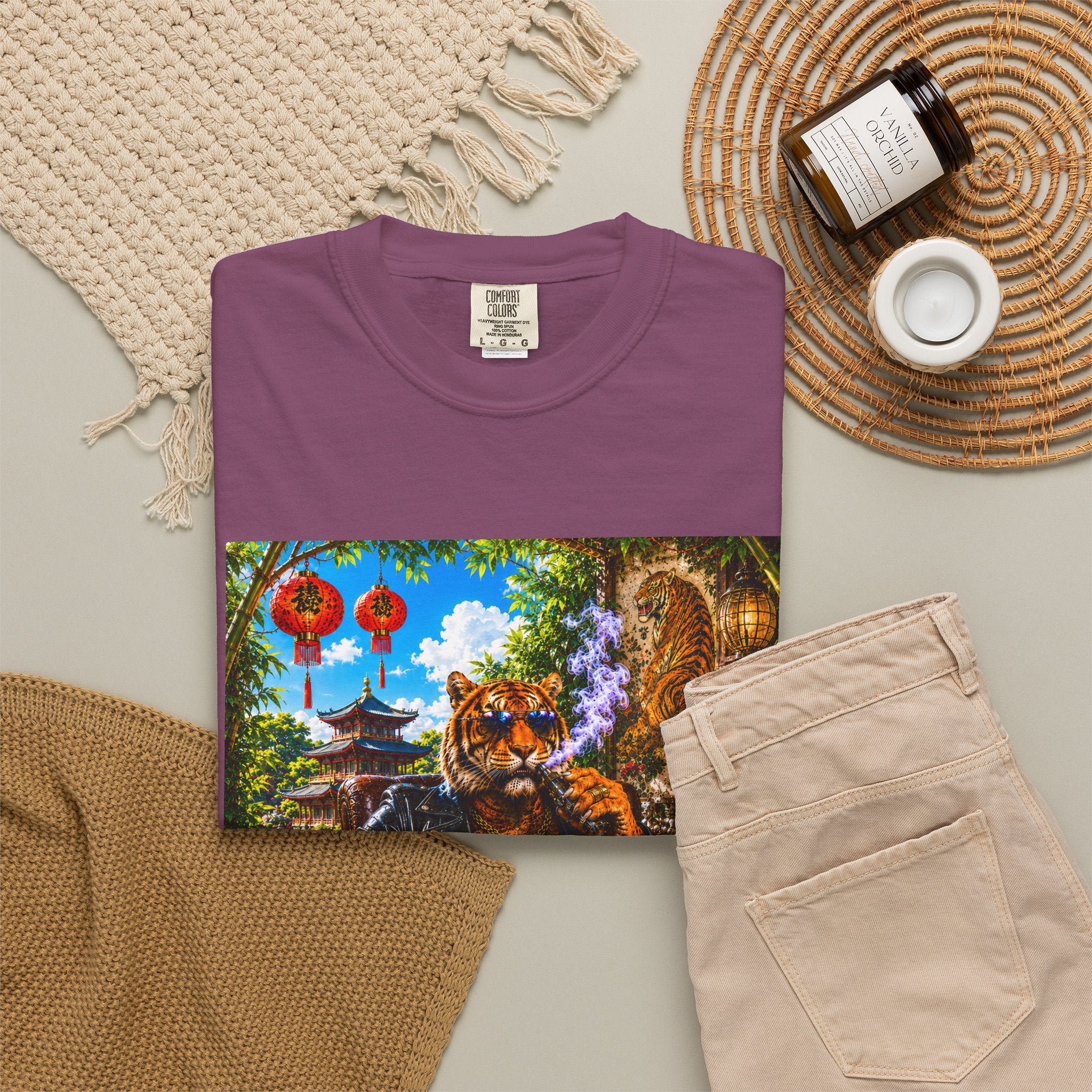 Tiger Lounge Graphic T-Shirt — Relaxed Retro Tiger Smoking Design