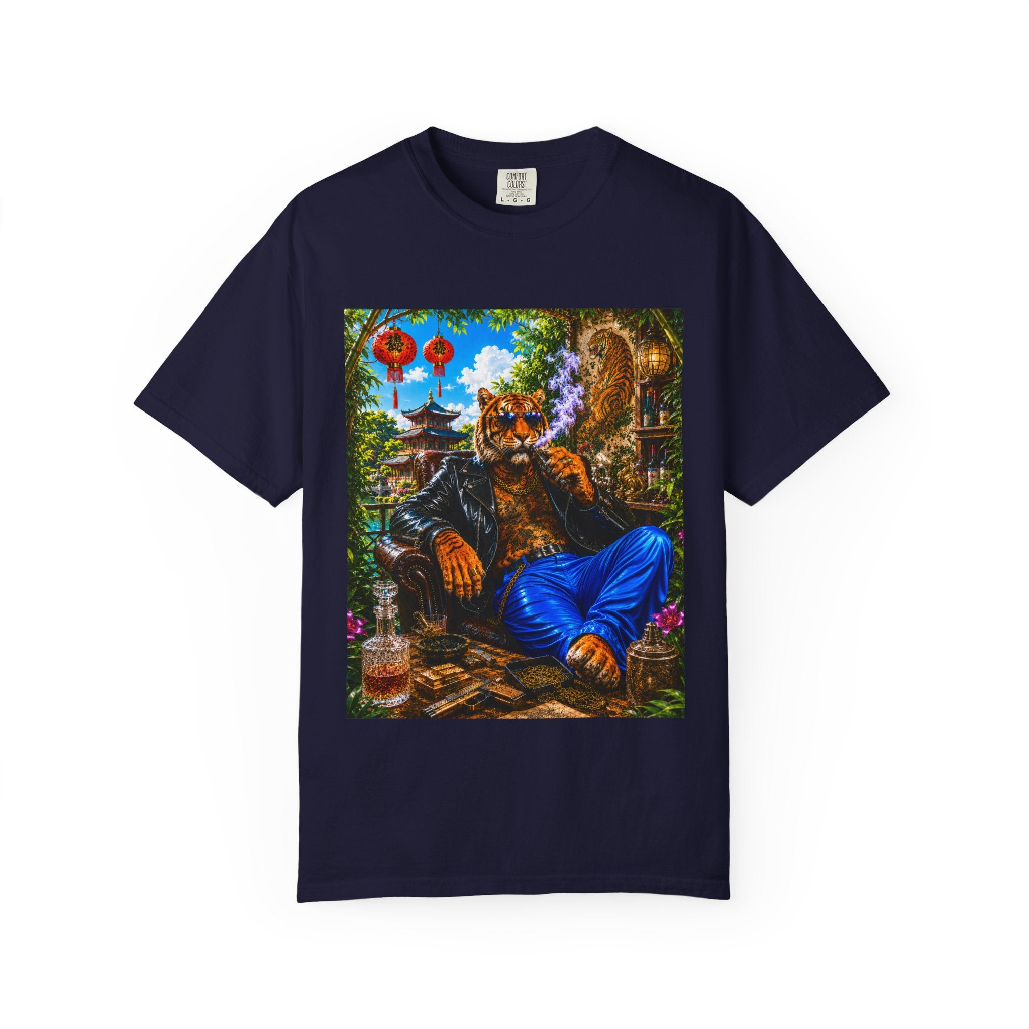 Tiger Lounge Graphic T-Shirt — Relaxed Retro Tiger Smoking Design
